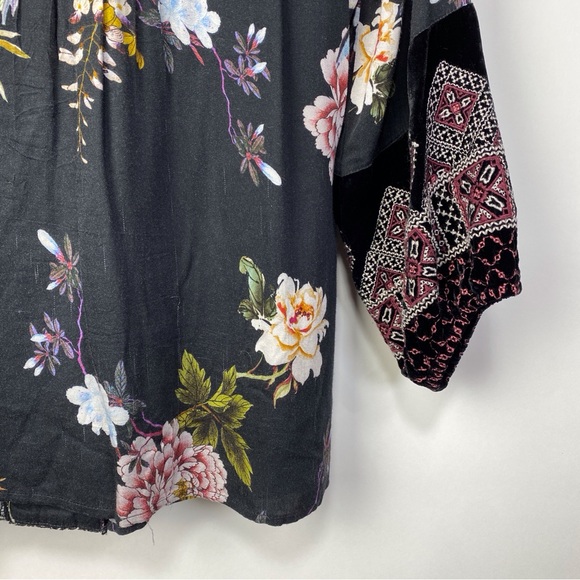 Johnny Was 3J Workshop Velvet mix Black Long Sleeve Top shirt Blouse Size Medium - Picture 12 of 15